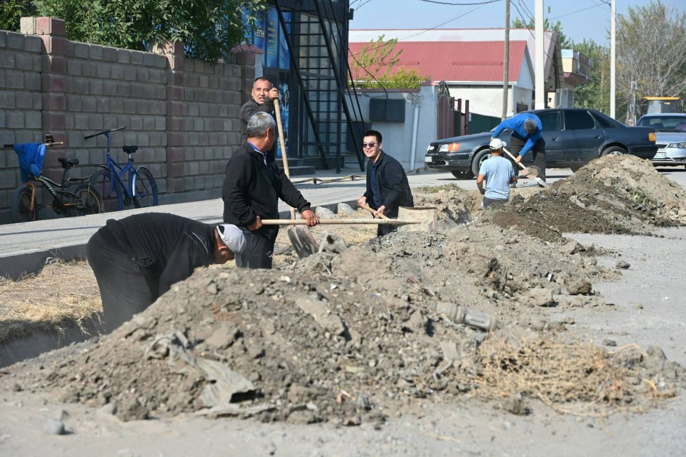 «ТАЗА ҚАЗАҚСТАН» ЖАЛПЫХАЛЫҚТЫҚ ІС-ШАРАСЫ АЯСЫНДА ЖЕТІСАЙДА «ТАЗА АРЫҚ – ТАЗА ТІРШІЛІК КҮНІ» АКЦИЯСЫ ӨТТІ — Фотосурет 11