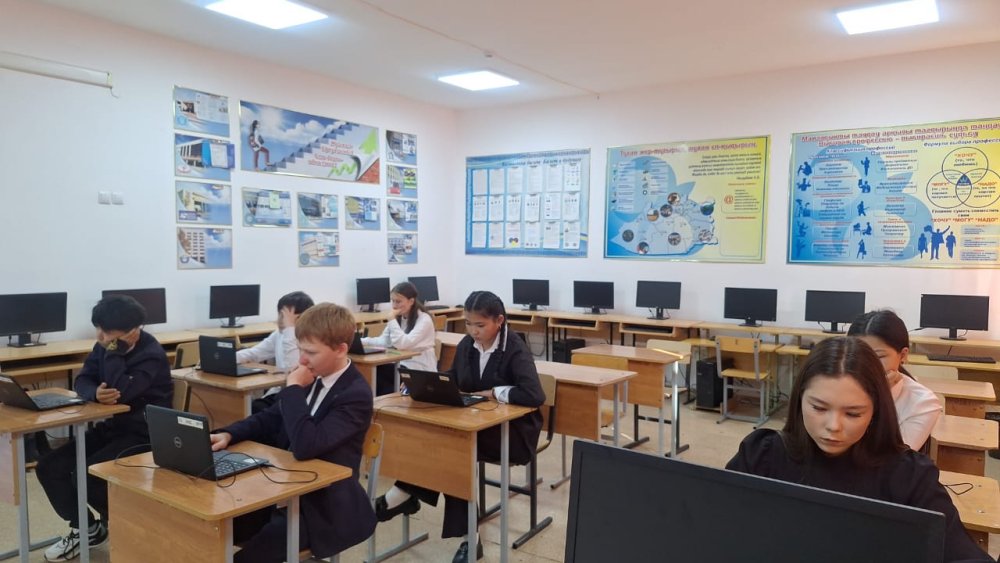 Осакаров ауданының жас тарихшылары — «Менің кіші Отаным» байқауының қатысушылары — Фотосурет 2