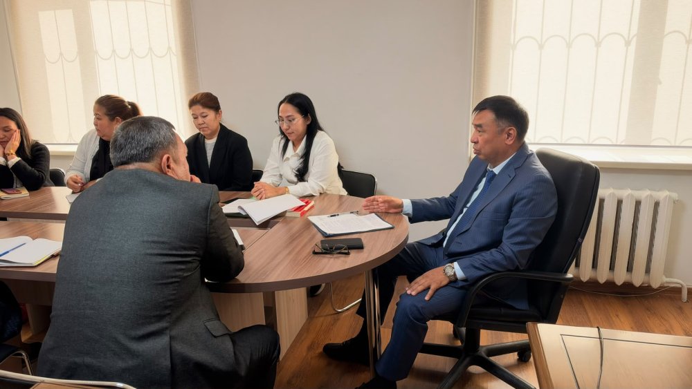 Әдеп қағидаларын сақтау жөнінде кездесу — Фотосурет 4