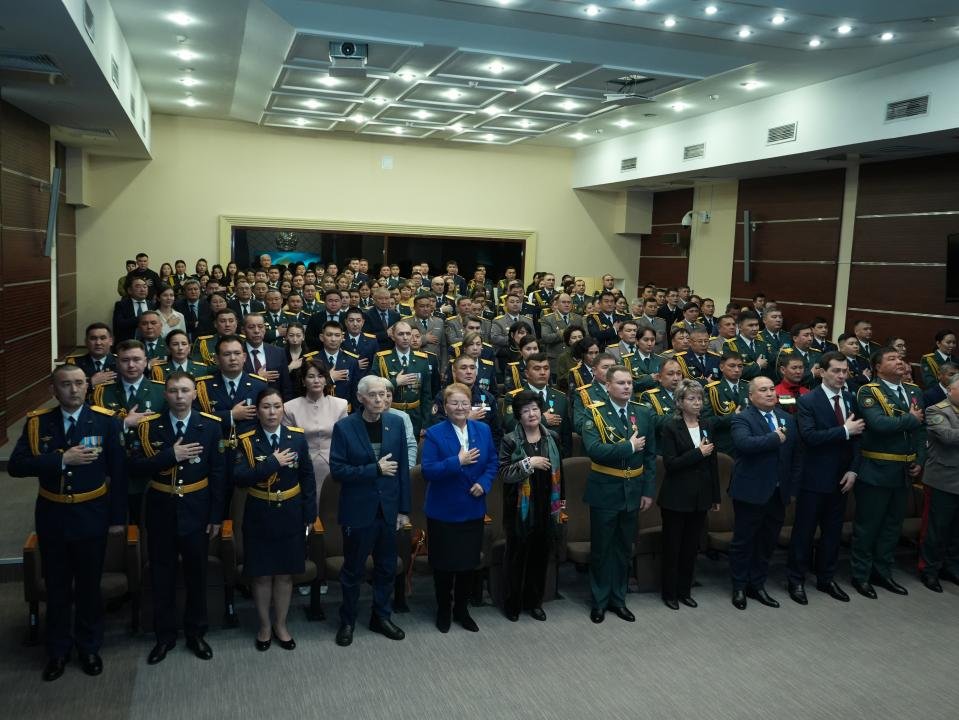Өнеркәсіптік қауіпсіздік саласының үздіктері: адал еңбек пен жоғары кәсібилік — Фотосурет 2