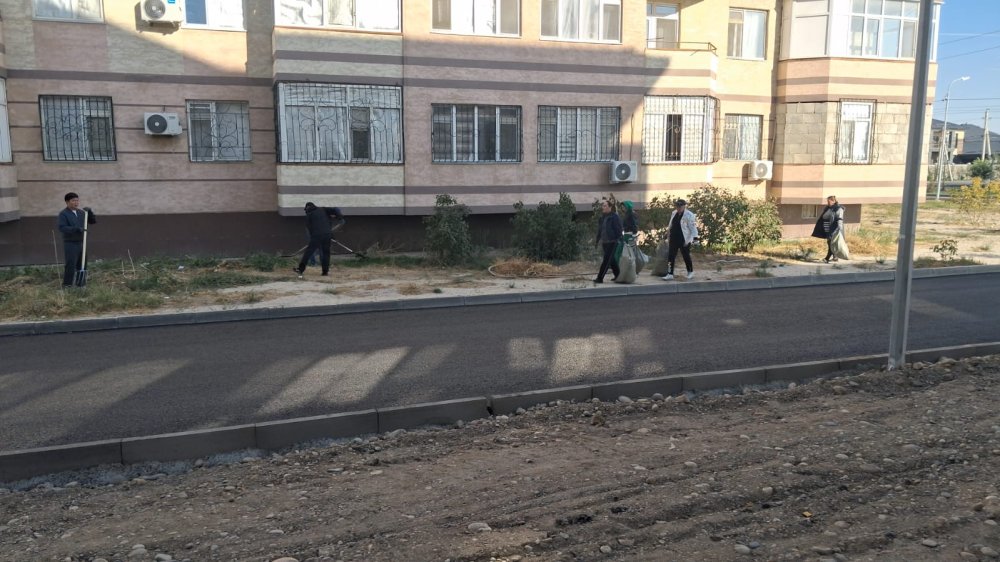 Бүгін Тараз қаласында «Таза Қазақстан» республикалық экологиялық акциясы аясында жалпықалалық сенбілік өтуде — Фотосурет 2