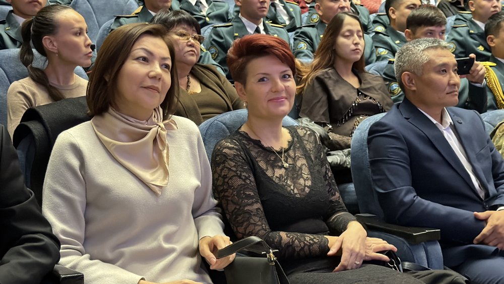 Құтқарушылар күні -Алматыда ТЖМ ардагерлері мен құтқарушыларды марапаттады — Фотосурет 20