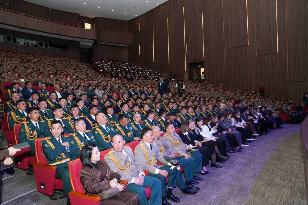 ТҮРКІСТАНДА ҚҰТҚАРУШЫЛАРҒА ҚҰРМЕТ КӨРСЕТІЛДІ — Фотосурет 11