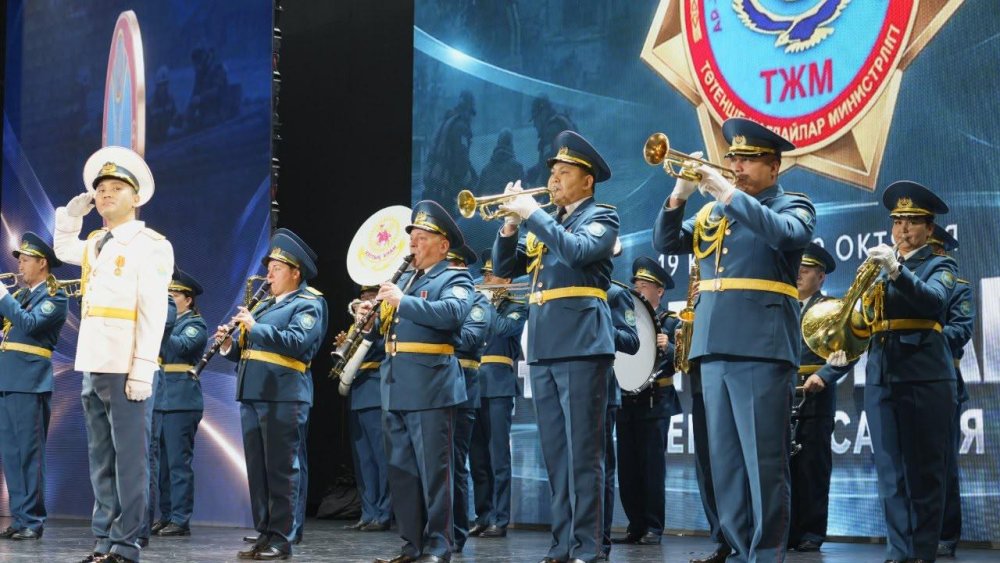 Құтқарушылар күні: Астанада төтенше жағдайлар қызметінің мамандары марапатталды — Фотосурет 6