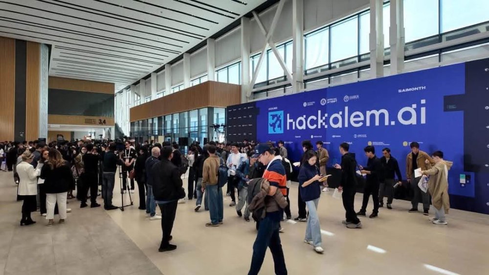 ТҮРКІСТАН: ЯСАУИ УНИВЕРСИТЕТІ — ГИННЕС РЕКОРДЫНА ЕНГЕН HACKALEM AI 2026 ХАКАТОНЫНЫҢ ЖЕҢІМПАЗЫ АТАНДЫ — Фотосурет 4