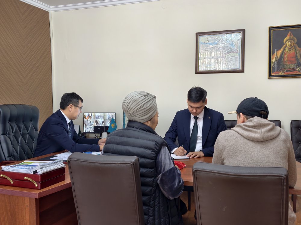 Азаматтарды жеке мәселелері бойынша қабылдау өтті — Фотосурет 1