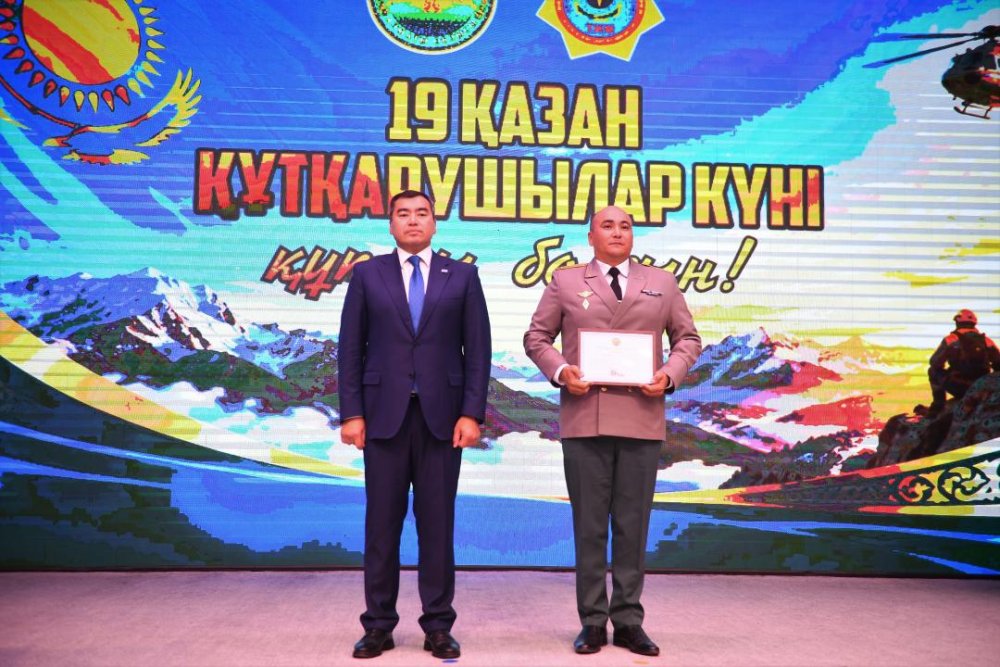 АЛМАТЫ ОБЛЫСЫНДА ҚҰТҚАРУШЫЛАР КҮНІНЕ ОРАЙ САЛТАНАТТЫ ІС-ШАРА ӨТТІ — Фотосурет 7
