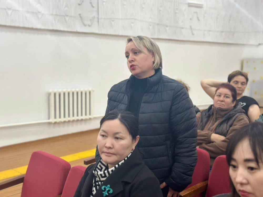 Осакаров ауданының әкімі Руслан Нұрмұхамбетов Нияз, Қарағайлы және Есіл ауылдық округтерінің тұрғындарымен кездесті — Фотосурет 3
