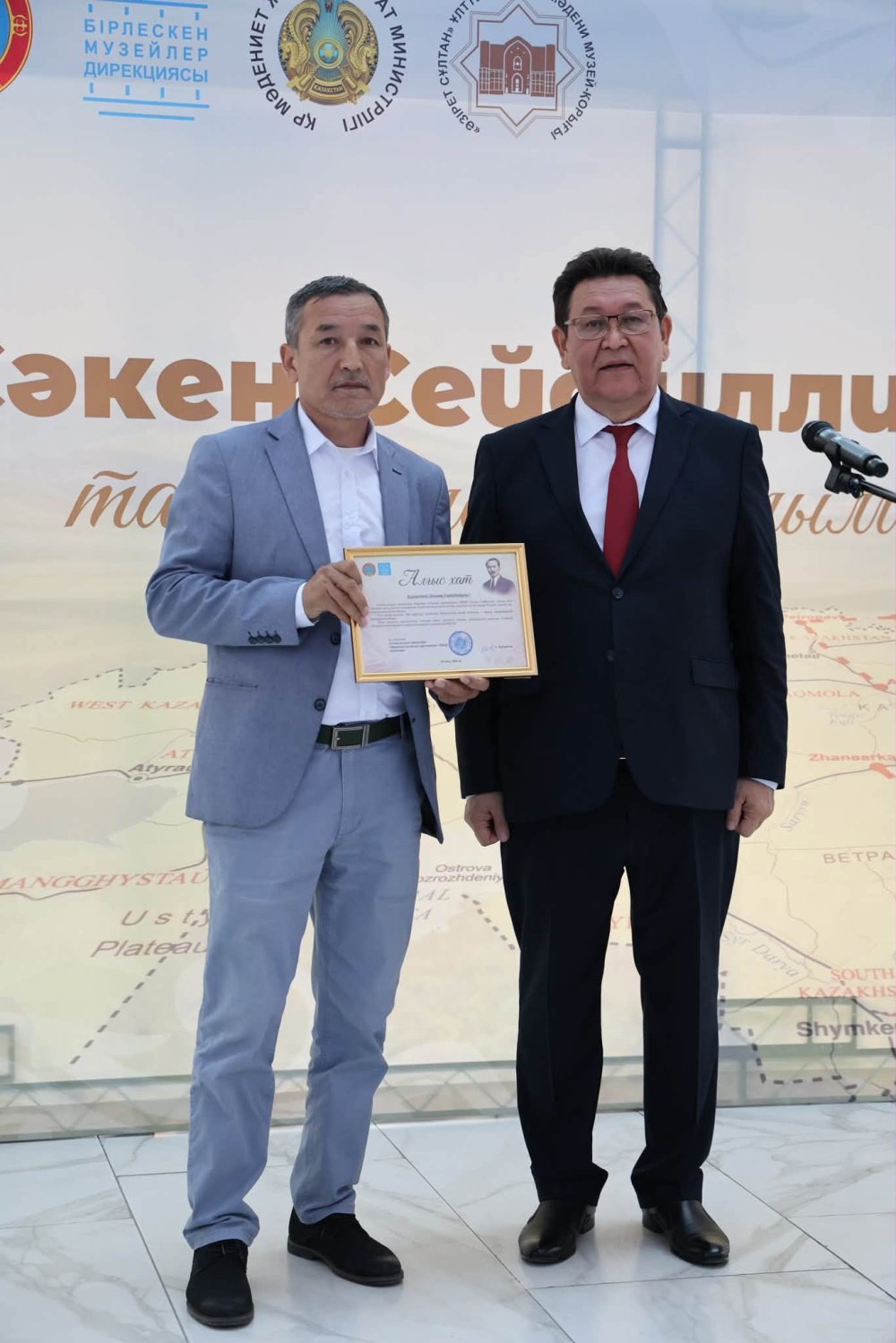 ТҮРКІСТАНДА «СӘКЕН СЕЙФУЛЛИН: ТАҒДЫР МЕН ТАҒЫЛЫМ» КӨРМЕСІ АШЫЛДЫ — Фотосурет 3