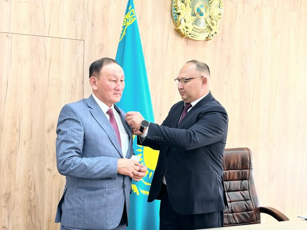 Депутаттармен қорытынды кездесу өткізілді — Фотосурет 2