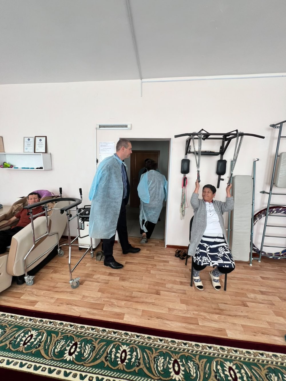 Комитет төрағасы Ұлытау облысының арнаулы әлеуметтік қызметтер көрсету орталығына барды — Фотосурет 7