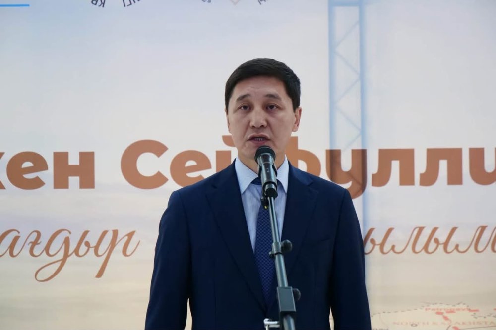 ТҮРКІСТАНДА «СӘКЕН СЕЙФУЛЛИН: ТАҒДЫР МЕН ТАҒЫЛЫМ» КӨРМЕСІ АШЫЛДЫ — Фотосурет 4
