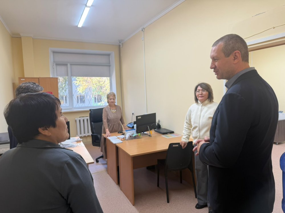 Департаменттің жұмыс жағдайларымен танысу. — Фотосурет 3