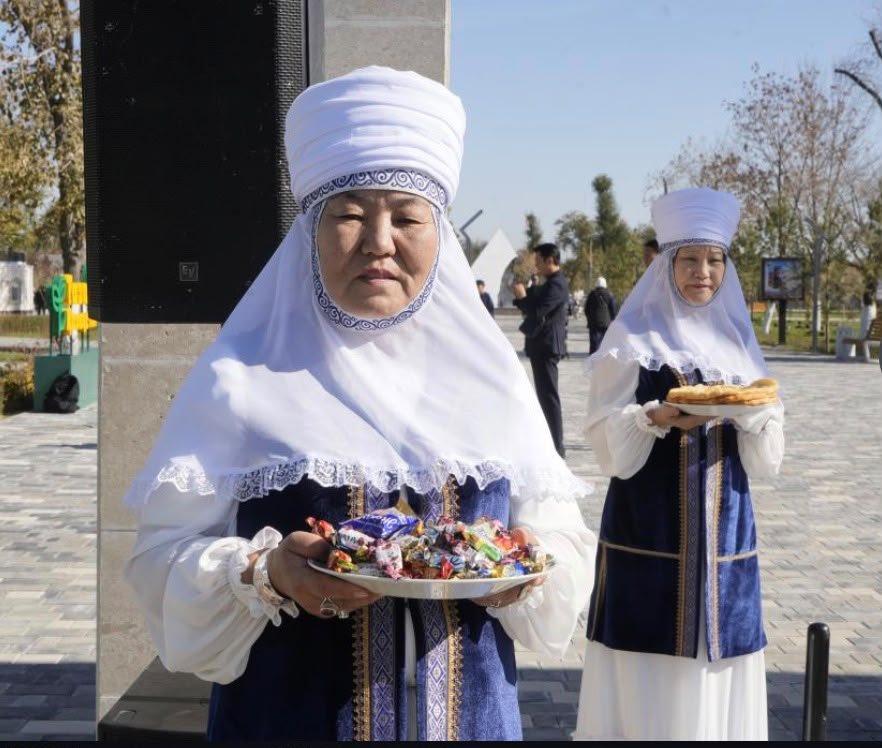 «Таза Қазақстан»: Жетісудың Үштөбе қаласында жаңарған саябақ ашылды — Фотосурет 21