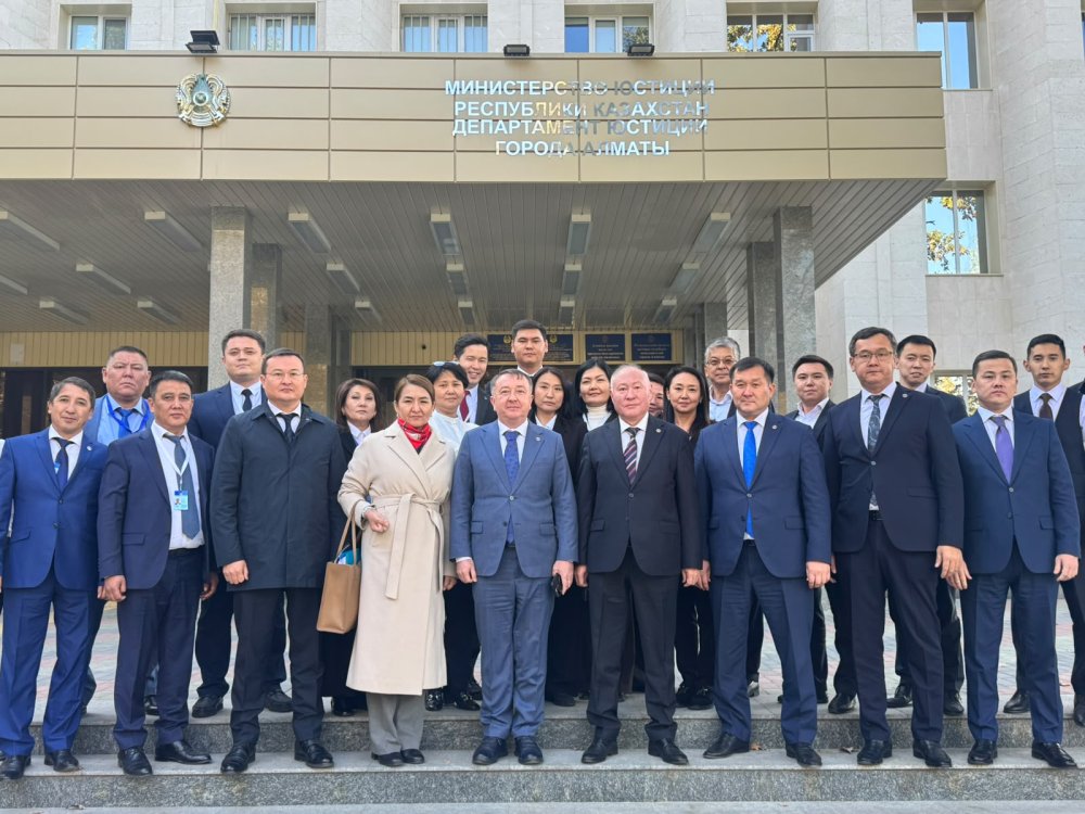 Алматыда Әділет министрінің қатысуымен жұмыс кеңесі өтті — Фотосурет 2