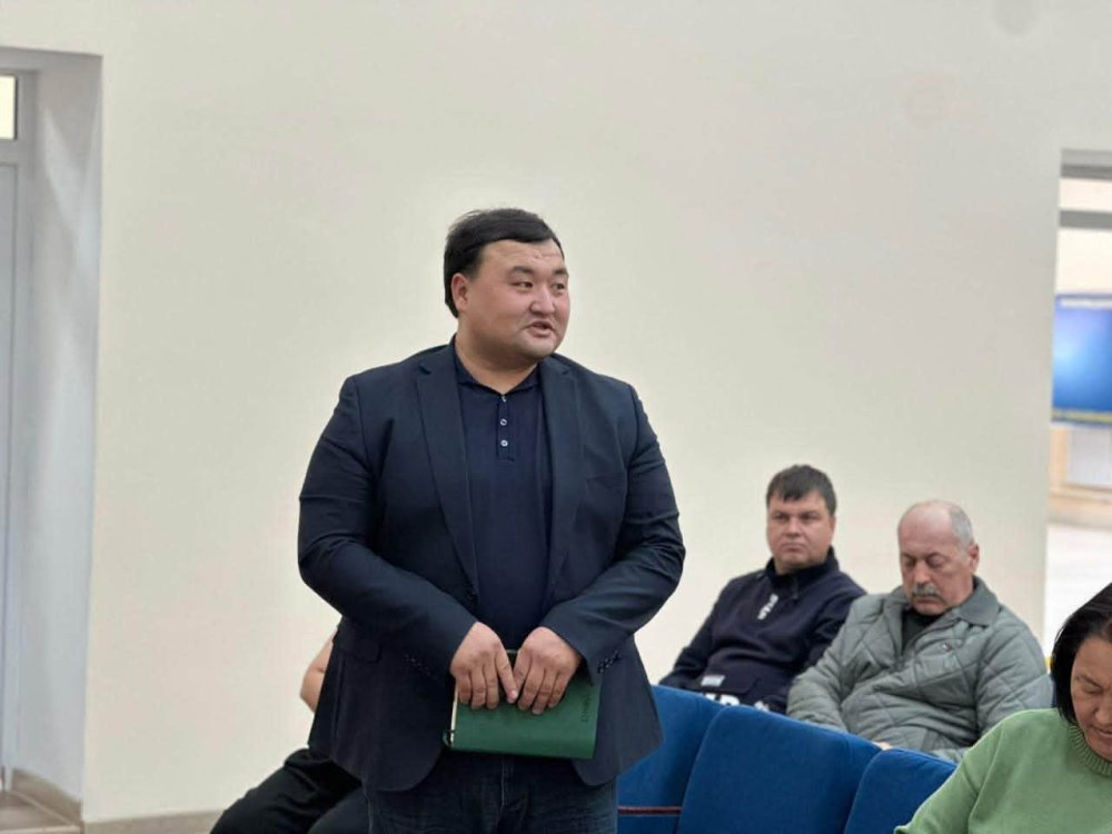 Осакаров ауданында аудан әкімінің халықпен есептік кездесулері жалғасуда — Фотосурет 4