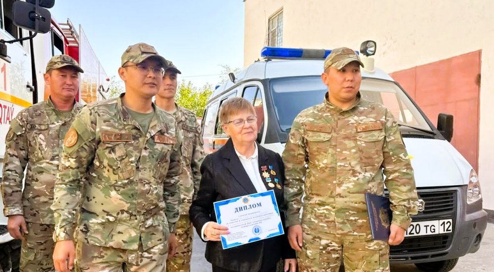 Балалар көзімен әлем: құтқарушылар жас өнерпаздардың қонағында — Фотосурет 3