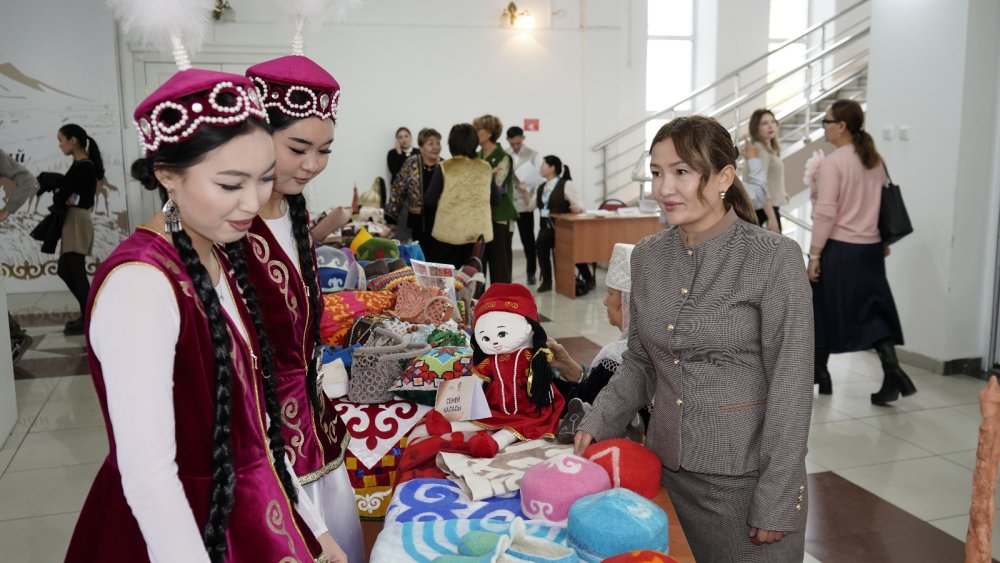 Дәстүрден сәнге дейін: Семейде «ABAI ШЕБЕР FEST» этнофестивалі өтті — Фотосурет 8