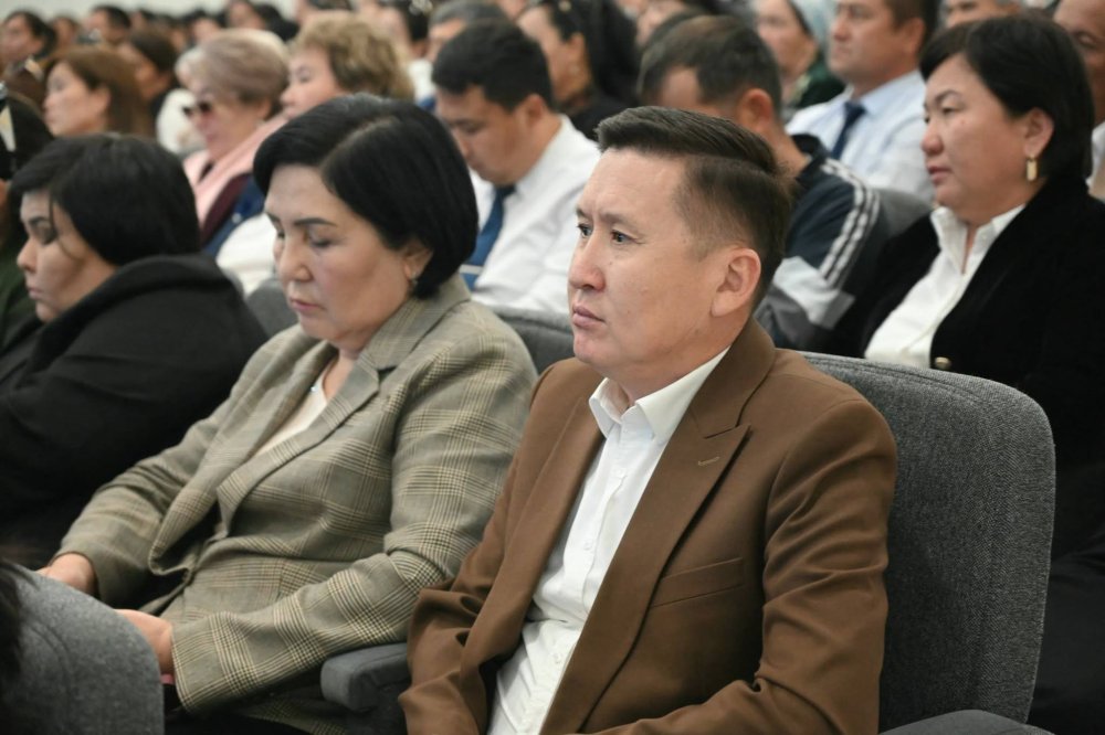 АТА-АНАЛАР ЖИНАЛЫСЫНДА БАЛА ТӘРБИЕСІНЕ ҚАТЫСТЫ ЖҰМЫСТАР ПЫСЫҚТАЛДЫ — Фотосурет 19