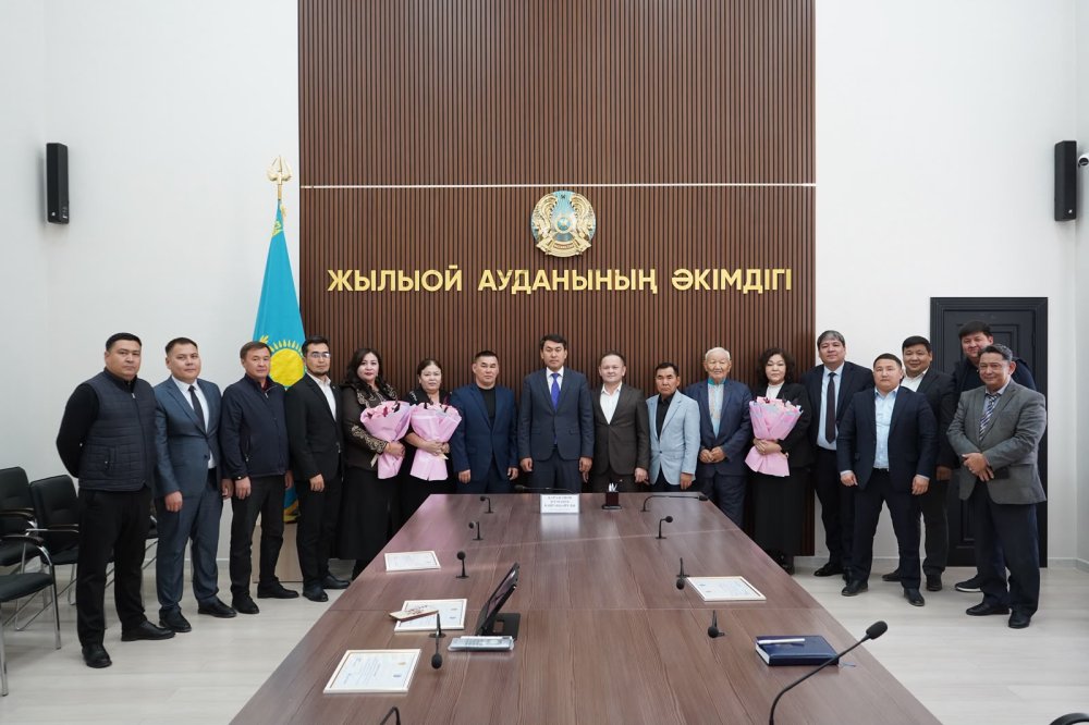 АУДАН ӘКІМІ МӘСЛИХАТ ДЕПУТАТТАРЫНА РИЗАШЫЛЫҒЫН БІЛДІРДІ — Фотосурет 1