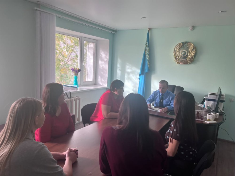 семинар өткізді