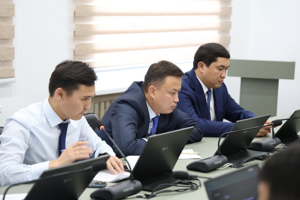 Данияр Таханов: Цифрлық шешімдер қаланың дамуына серпін беруі тиіс — Фотосурет 2