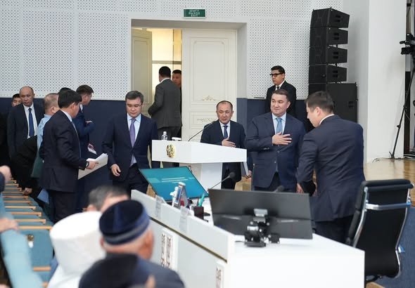 НҰРАЛХАН КӨШЕРОВ САРЫАҒАШ АУДАНЫНЫҢ ТҰРҒЫНДАРЫМЕН КЕЗДЕСТІ — Фотосурет 1