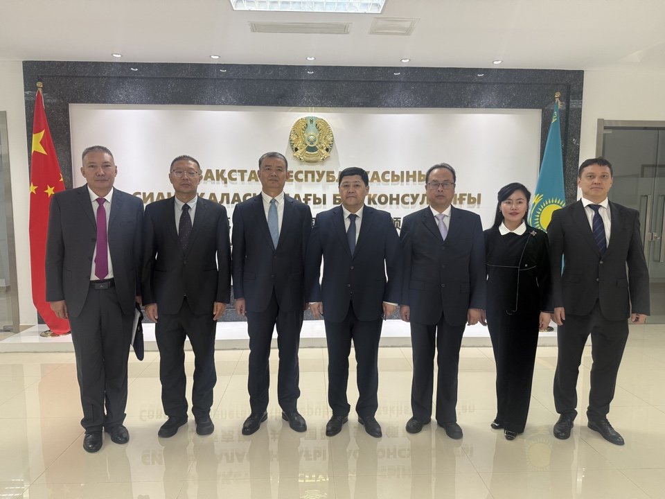 Қазақстан өңірлері мен Ганьсу өлкесі арасындағы ынтымақтастық перспективалары талқыланды — Фотосурет 1