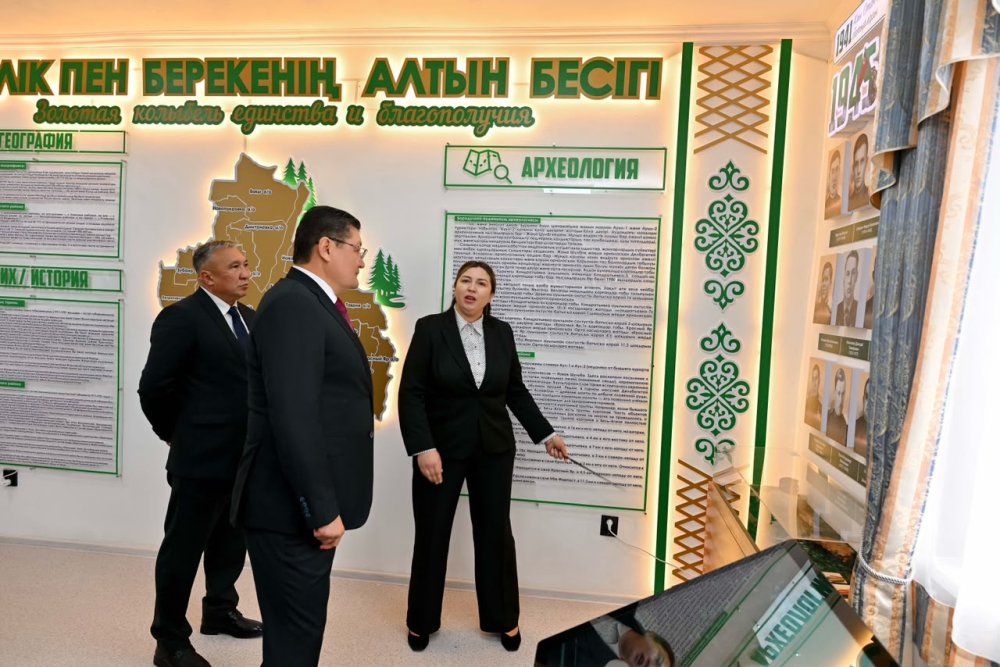 Бородулиха ауданында Достық үйі күрделі жөндеуден өтіп, аллея абаттандырылды — Фотосурет 10
