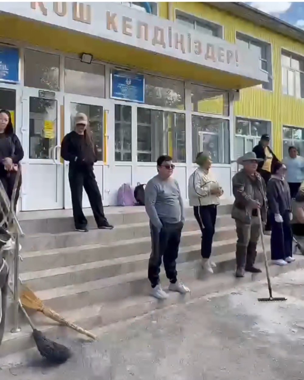 Мемлекет басшысының тапсырмасын жүзеге асыру аясында, «Таза Қазақстан» республикалық экологиялық акциясы шеңберінде Обаған ауылында ауқымды сенбілік өтті. — Фотосурет 2