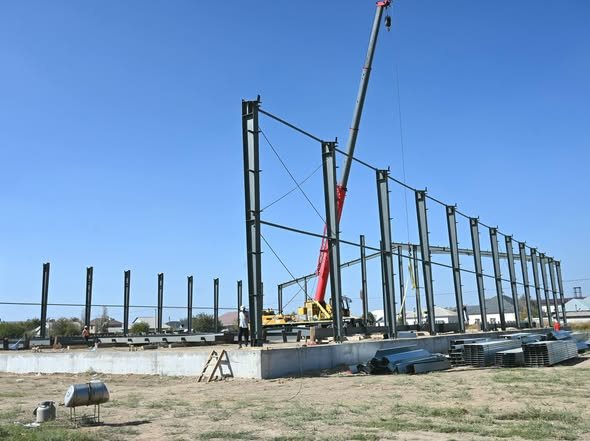 АУДАНДА ӨНДІРІСТІК ПАРКТІҢ ЕКІНШІ КЕЗЕҢІ ЖҮЗЕГЕ АСЫРЫЛУДА — Фотосурет 1