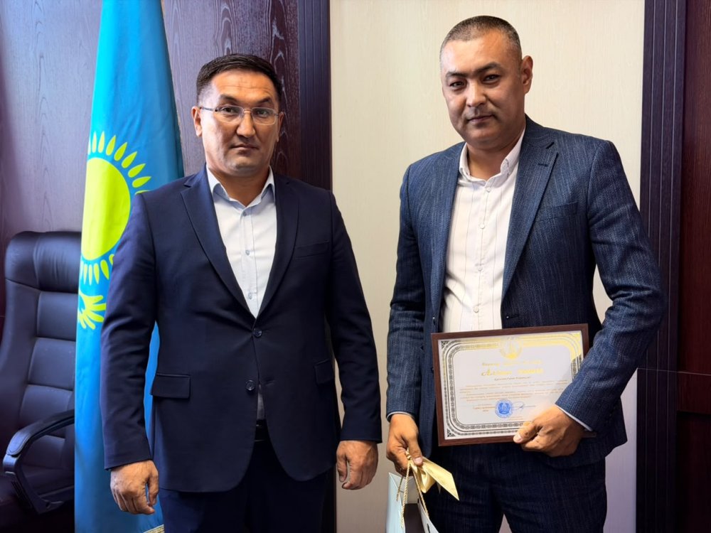 Аудан әкімі VІІІ шақырылымдағы мәслихат депутаттарымен кездесті — Фотосурет 9