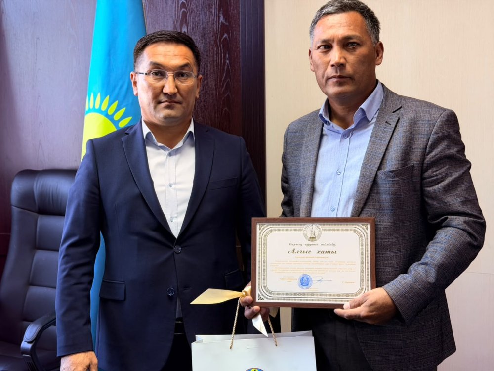 Аудан әкімі VІІІ шақырылымдағы мәслихат депутаттарымен кездесті — Фотосурет 8