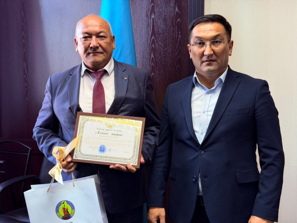 Аудан әкімі VІІІ шақырылымдағы мәслихат депутаттарымен кездесті — Фотосурет 6