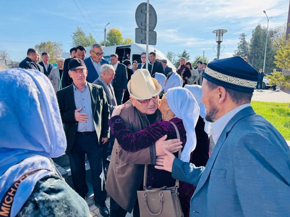 Республика күніне тарту: «Достық керуені» Жуалы ауданында кең ауқымда өтті — Фотосурет 2