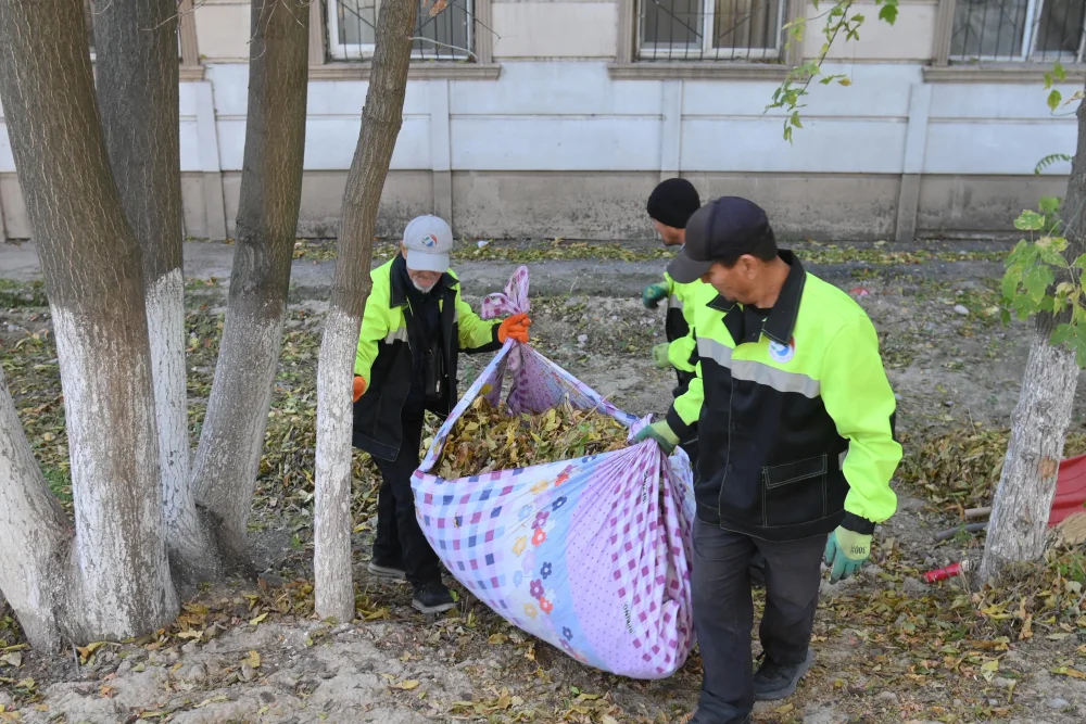 ҚОШҚАР АТА ӨЗЕНІ БОЙЫНДА ТАЗАЛЫҚ ІС-ШАРАСЫ ӨТТІ — Фотосурет 3