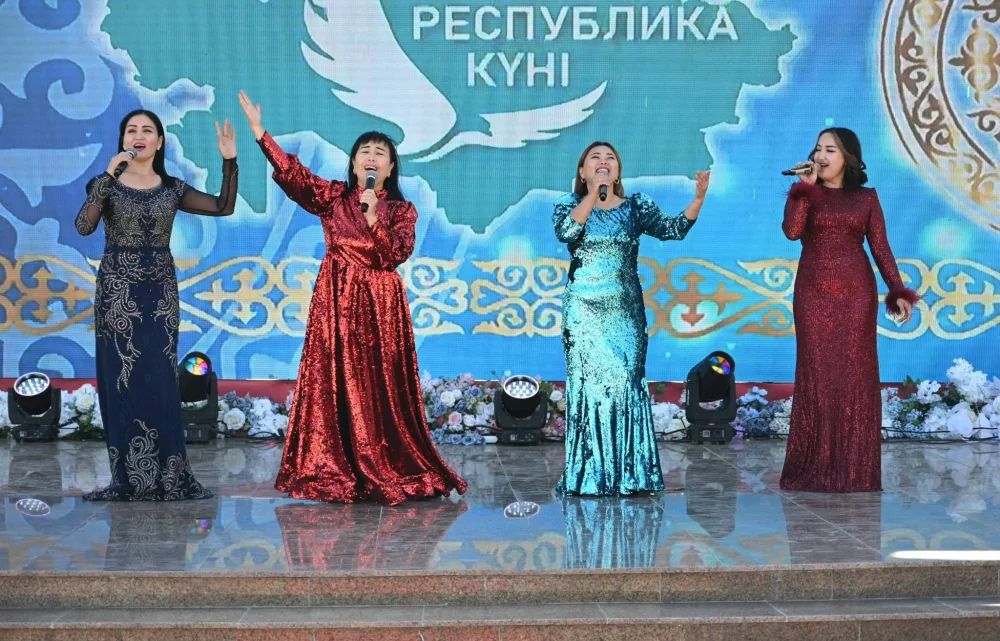 ЖЕТІСАЙДА ҰЛТТЫҚ МЕРЕКЕ ЖОҒАРЫ ДЕҢГЕЙДЕ АТАЛЫП ӨТТІ — Фотосурет 33