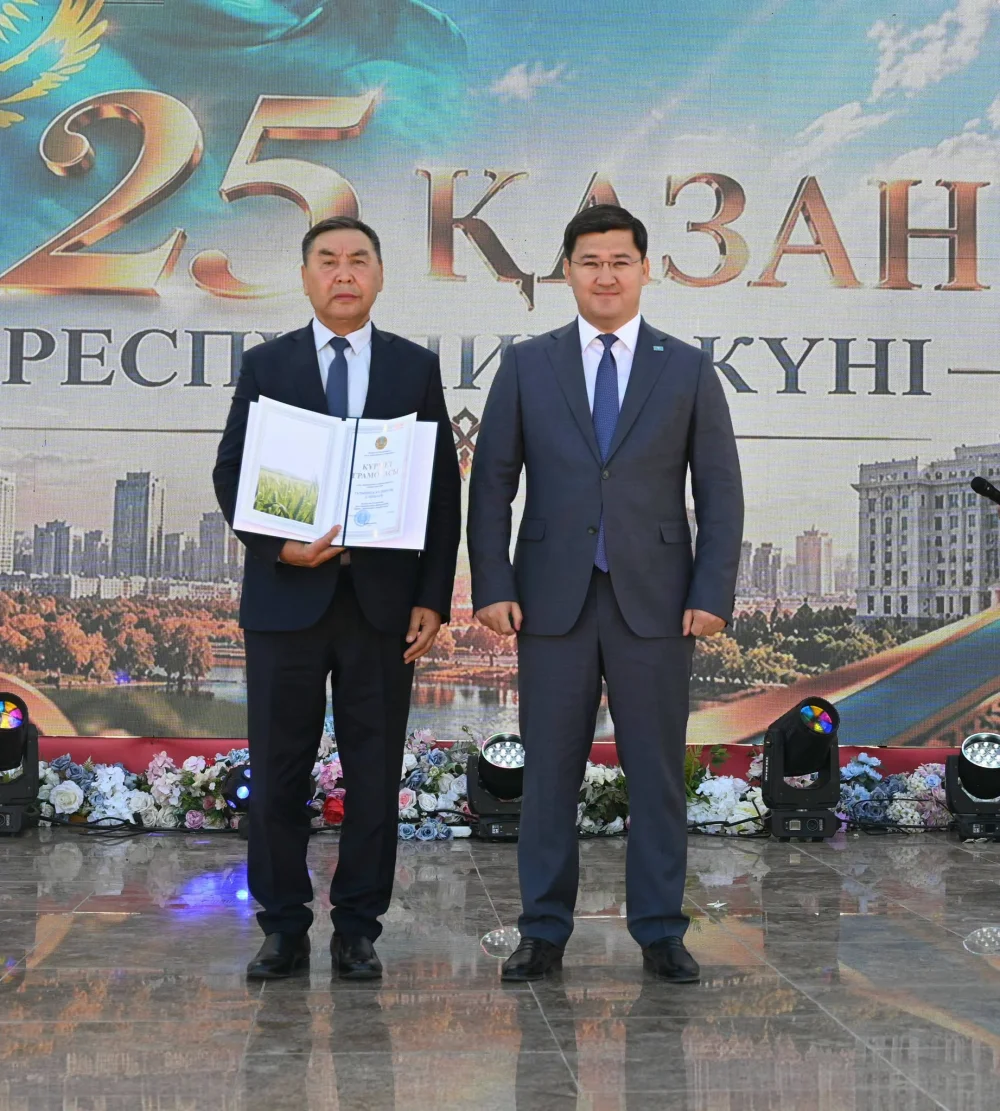 ЖЕТІСАЙДА ҰЛТТЫҚ МЕРЕКЕ ЖОҒАРЫ ДЕҢГЕЙДЕ АТАЛЫП ӨТТІ — Фотосурет 10