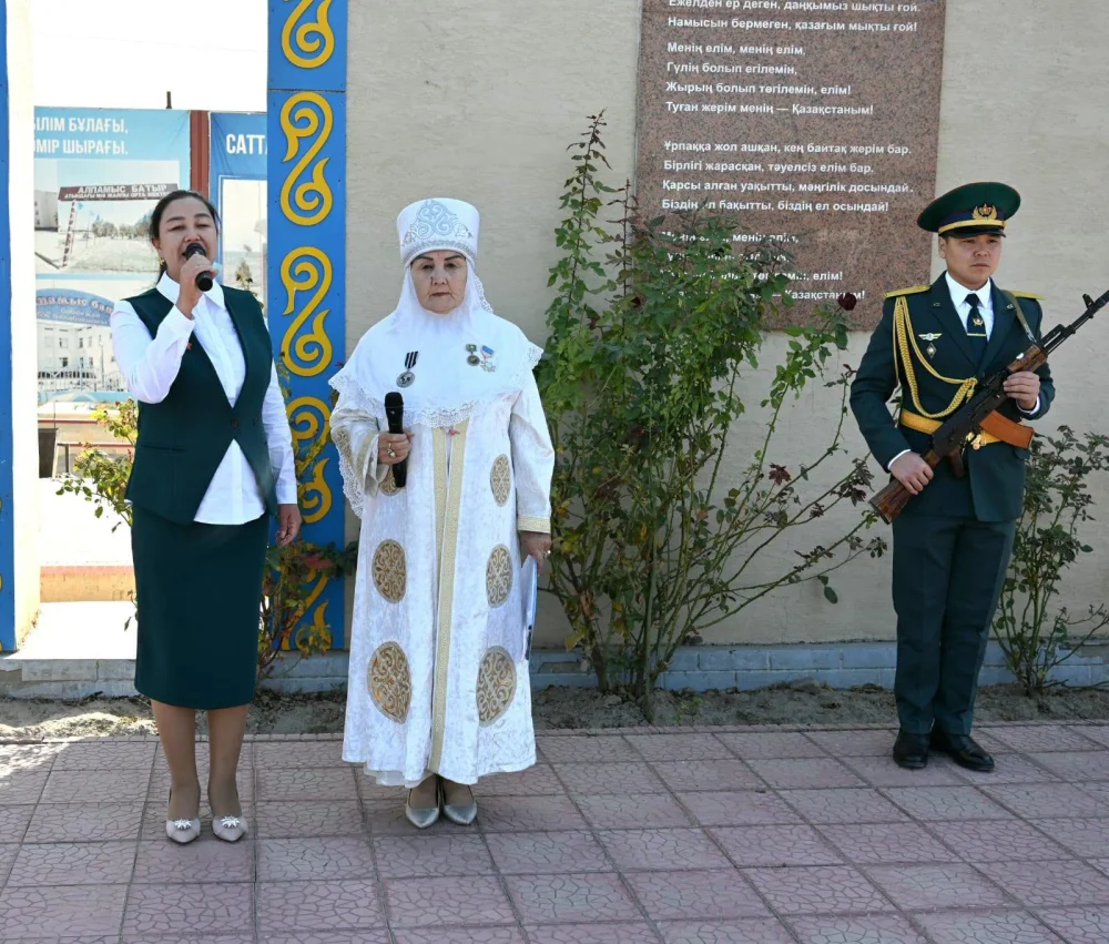 ЖЕТІСАЙДА «РЕСПУБЛИКА КҮНІНЕ» ОРАЙ МЕМЛЕКЕТТІК ТУ КӨТЕРІЛДІ — Фотосурет 8