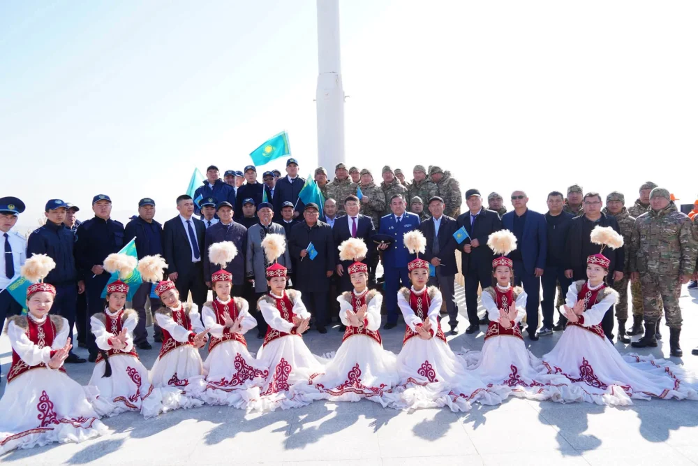 РЕСПУБЛИКА КҮНІНЕ ОРАЙ МЕМЛЕКЕТТІК ТУ КӨТЕРУ РӘСІМІ ӨТТІ — Фотосурет 3