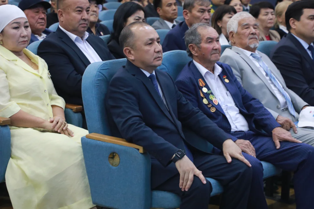 САРЫАҒАШ: «ҚЫРАН ЕЛІМ – ҚАЗАҚСТАНЫМ!» АТТЫ МЕРЕКЕЛІК ІС-ШАРА ӨТТІ — Фотосурет 6