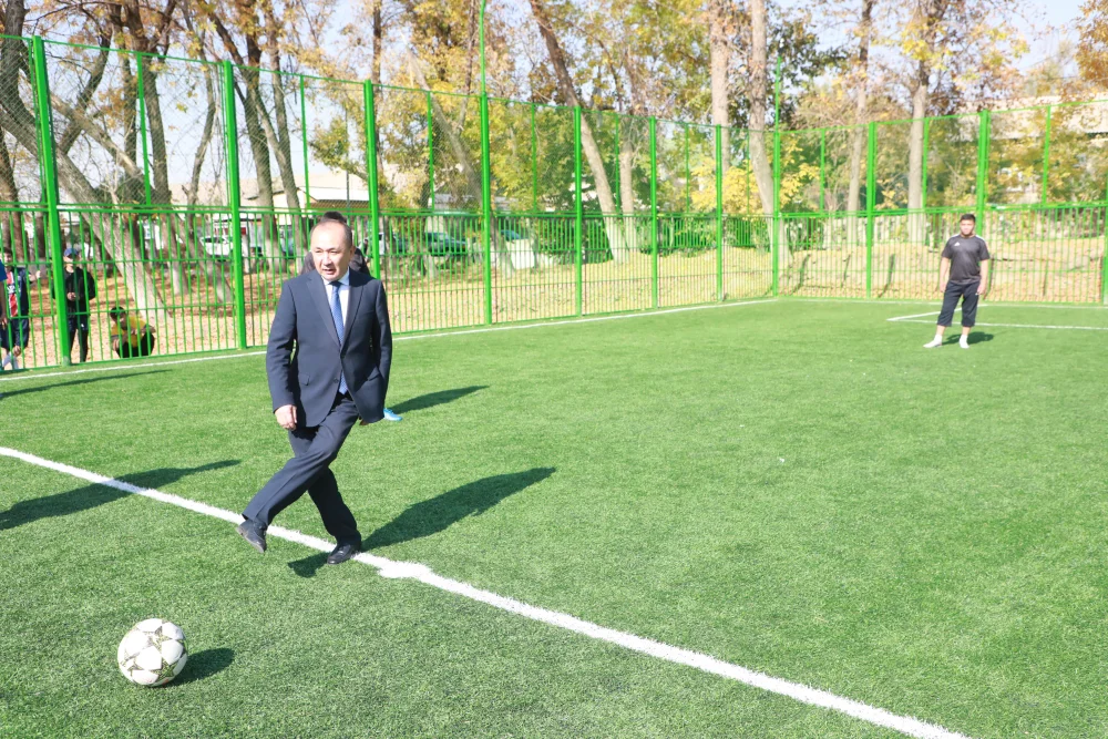 РЕСПУБЛИКА КҮНІНЕ ОРАЙ САРЫАҒАШ АУДАНЫНДА ЗАМАНАУИ СПОРТ АЛАҢШАЛАРЫ ПАЙДАЛАНУҒА БЕРІЛДІ. — Фотосурет 10