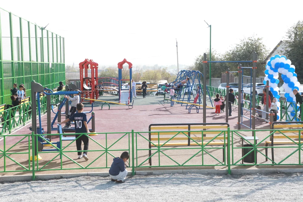 РЕСПУБЛИКА КҮНІНЕ ОРАЙ САРЫАҒАШ АУДАНЫНДА ЗАМАНАУИ СПОРТ АЛАҢШАЛАРЫ ПАЙДАЛАНУҒА БЕРІЛДІ. — Фотосурет 6