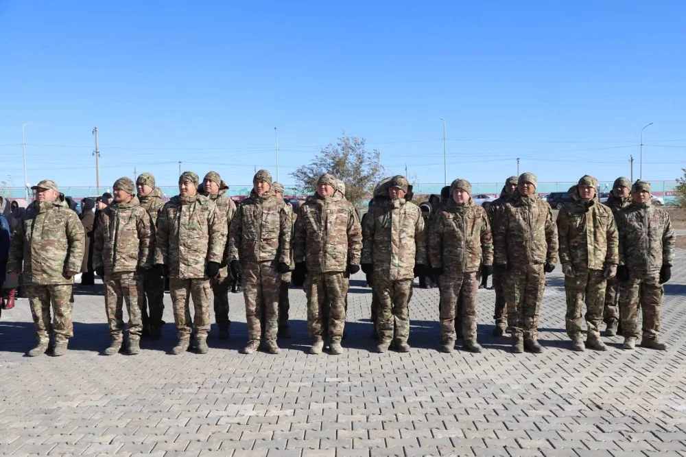 Республика күніне орай мемлекеттік Ту көтеру рәсімі өтті — Фотосурет 9