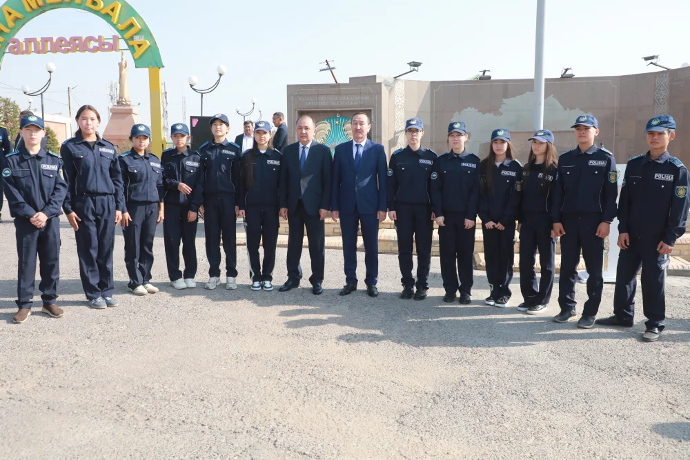 АУДАНДА РЕСПУБЛИКА КҮНІНЕ ОРАЙ МЕМЛЕКЕТТІК ТУ КӨТЕРУ РӘСІМІ ӨТТІ — Фотосурет 15