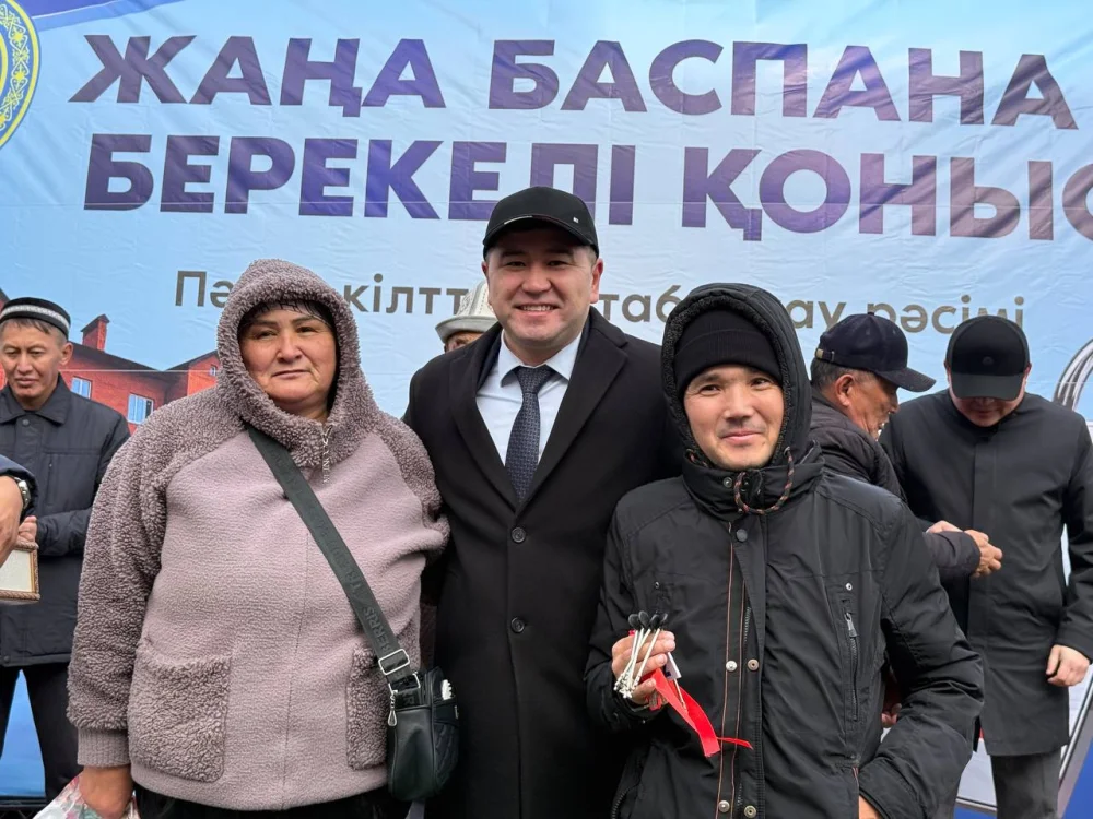 Республика күні қарсаңында Шортанды ауданында 36 пәтерлі тұрғын үйдің кілттері табысталды — Фотосурет 7