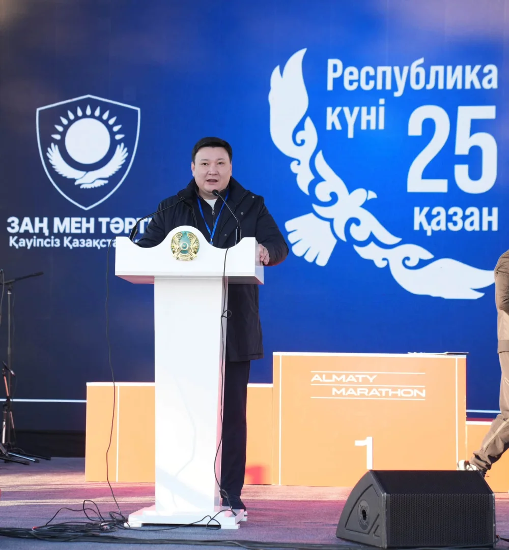 ТҮРКІСТАНДА 26 ЕЛДЕН 3 МЫҢНАН АСТАМ ЖҮЙРІК ҚАТЫСҚАН ХАЛЫҚАРАЛЫҚ МАРАФОН ӨТТІ — Фотосурет 2