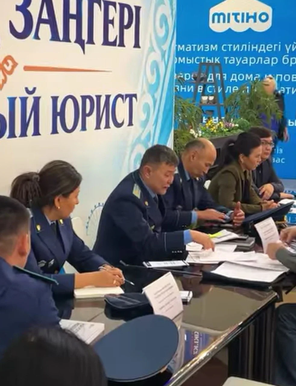 Тұран ауданының тұрғындарына құқықтық көмек көрсету мақсатында «Халық заңгері» республикалық акциясы өткізілді. — Фотосурет 3
