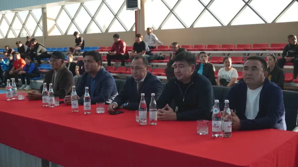ТҮРКІСТАНҒА ҮСТЕЛ ТЕННИСІНЕН «ROAD TO ASTANA 2027» ӘЛЕМ ЧЕМПИОНАТЫНЫҢ ТУ ЭСТАФЕТАСЫ КЕЛДІ — Фотосурет 2