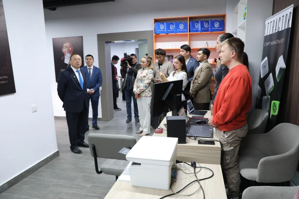 Алматы ұйықтамайды: мегаполисте жастарға арналған алғашқы тәулік бойы жұмыс істейтін комьюнити орталық ашылады — Фотосурет 3